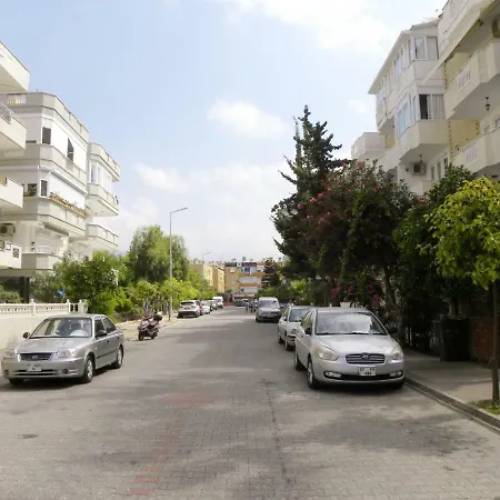 Oba Palace דירה